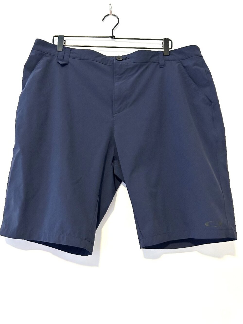 Oakley men's navy shorts, size 40